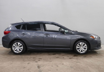 Подержанный автомобиль Subaru Impreza Hatchback 2022 года (4 фото)