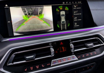 Подержанный автомобиль BMW X6 2021 года (28 фото)