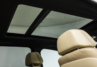 Подержанный автомобиль BMW X5 2014 года (18 фото)