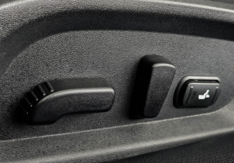 Подержанный автомобиль Infiniti Q60 Coupe 2020 года (26 фото)