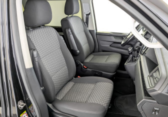 Подержанный автомобиль Volkswagen Multivan 2021 года (23 фото)