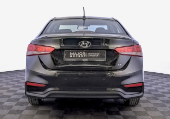 Подержанный автомобиль Hyundai Solaris Sedan 2017 года (6 фото)