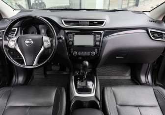 Подержанный автомобиль Nissan Qashqai 2014 года (13 фото)