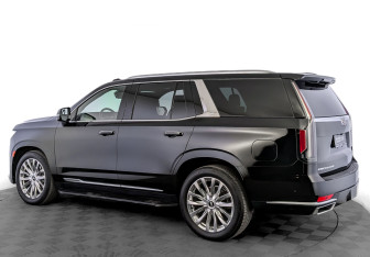 Подержанный автомобиль Cadillac Escalade Suv 2021 года (7 фото)