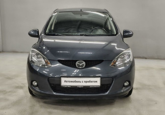 Подержанный автомобиль Mazda 2 Hatchback 2008 года (2 фото)