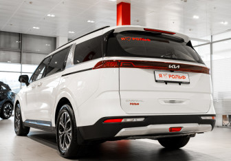Новый Kia Carnival 2023 (3 фото)