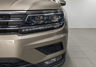 Подержанный автомобиль Volkswagen Tiguan 2019 года (17 фото)
