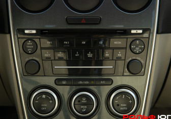 Подержанный автомобиль Mazda 6 Sedan 2006 года (13 фото)