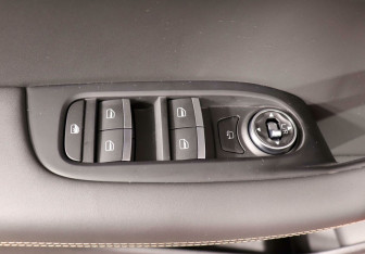 Подержанный автомобиль Chery Tiggo 8 2020 года (16 фото)