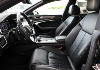 Подержанный автомобиль Audi A7 2019 года (17 фото)