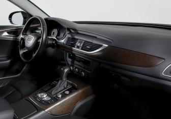 Подержанный автомобиль Audi A6 Sedan 2015 года (9 фото)