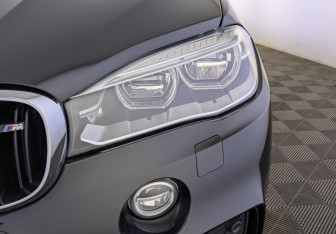 Подержанный автомобиль BMW X5 2015 года (11 фото)