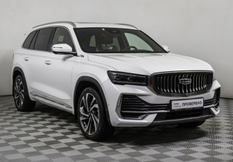 Подержанный автомобиль Geely Monjaro 2023 года (3 фото)