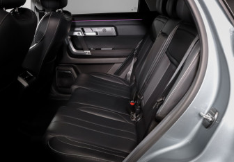 Подержанный автомобиль Jaecoo J7 2024 года (10 фото)