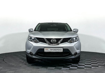 Подержанный автомобиль Nissan Qashqai 2016 года (2 фото)