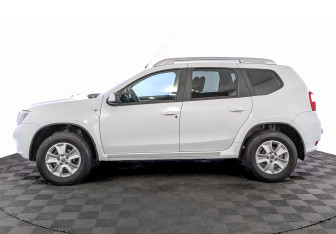 Подержанный автомобиль Nissan Terrano 2021 года (8 фото)