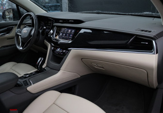 Подержанный автомобиль Cadillac XT6 2021 года (7 фото)