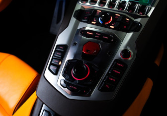 Подержанный автомобиль Lamborghini Aventador Coupe 2017 года (22 фото)