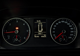Подержанный автомобиль Volkswagen Caravelle 2019 года (13 фото)