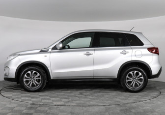 Подержанный автомобиль Suzuki Vitara 2020 года (8 фото)