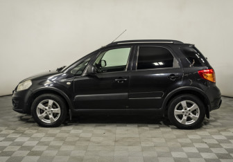 Подержанный автомобиль Suzuki SX4 Hatchback 2011 года (8 фото)