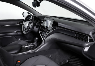 Подержанный автомобиль Toyota Camry Sedan 2021 года (11 фото)