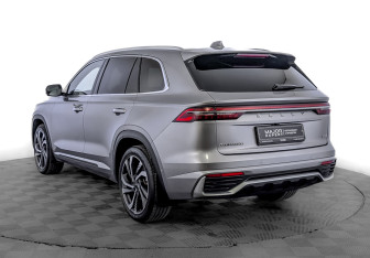 Подержанный автомобиль Geely Monjaro 2024 года (7 фото)