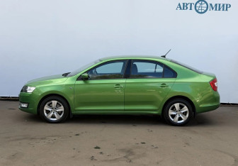 Подержанный автомобиль Skoda Rapid Liftback 2017 года (8 фото)