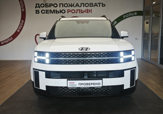 Подержанный автомобиль Hyundai Santa Fe 2023 года (2 фото)
