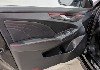 Подержанный автомобиль Kaiyi E5 2023 года (20 фото)