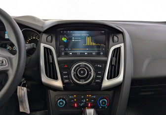 Подержанный автомобиль Ford Focus Hatchback 2017 года (15 фото)