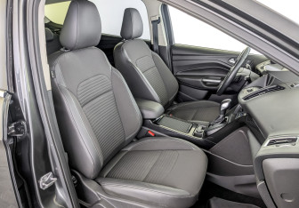 Подержанный автомобиль Ford Kuga 2018 года (23 фото)