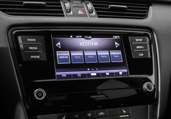 Подержанный автомобиль Skoda Octavia Liftback 2017 года (14 фото)