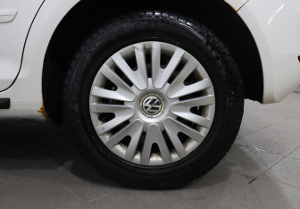 Подержанный автомобиль Volkswagen Golf Plus 2011 года (9 фото)