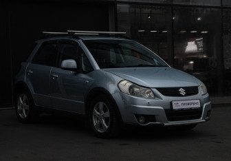 Подержанный автомобиль Suzuki SX4 Hatchback 2010 года (3 фото)