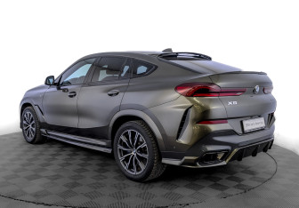 Подержанный автомобиль BMW X6 2020 года (7 фото)