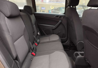 Подержанный автомобиль Skoda Yeti 2013 года (11 фото)