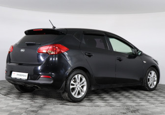 Подержанный автомобиль Kia Ceed Hatchback 2012 года (5 фото)