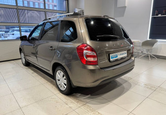 Подержанный автомобиль LADA (ВАЗ) Granta Wagon 2018 года (7 фото)