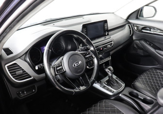 Подержанный автомобиль Kia Seltos 2020 года (9 фото)