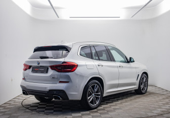Подержанный автомобиль BMW X3 2020 года (5 фото)