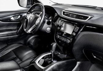 Подержанный автомобиль Nissan Qashqai 2018 года (12 фото)