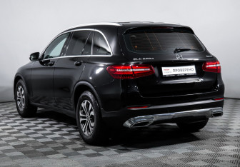 Подержанный автомобиль Mercedes-Benz GLC Coupe 2018 года (7 фото)