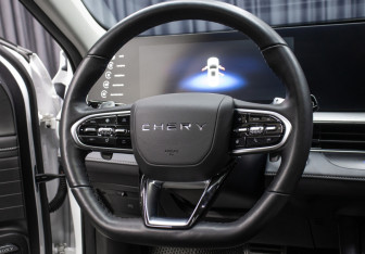 Подержанный автомобиль Chery Arrizo 8 2023 года (17 фото)