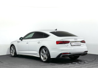 Подержанный автомобиль Audi A5 Liftback 2021 года (7 фото)
