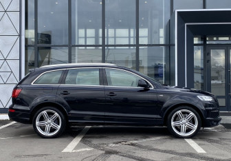 Подержанный автомобиль Audi Q7 2014 года (4 фото)