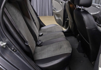 Подержанный автомобиль Hyundai Solaris Sedan 2012 года (12 фото)