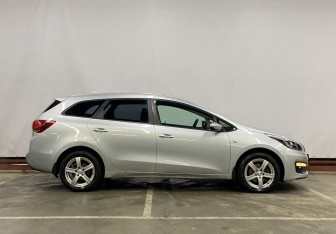 Подержанный автомобиль Kia Ceed Wagon 2018 года (4 фото)