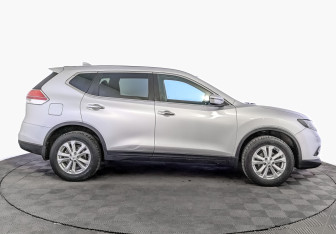 Подержанный автомобиль Nissan X-Trail 2018 года (4 фото)