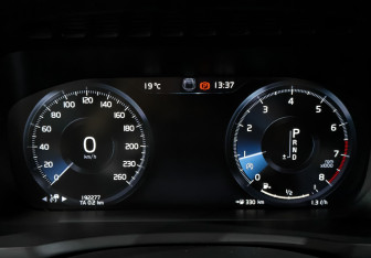 Подержанный автомобиль Volvo XC90 2018 года (16 фото)